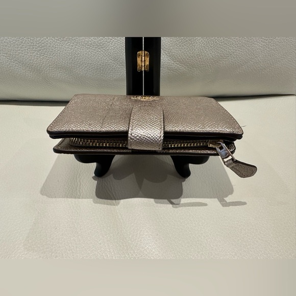 COACH Gold Wallet NWOT - Picture 3 of 5